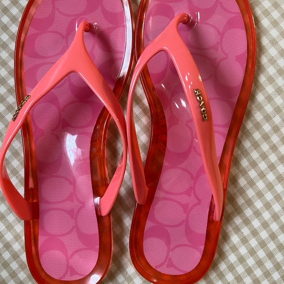Coach Nisa Sandles Size 9 Pink Lemonade Rubber Instep & Sole - Picture 2 of 6